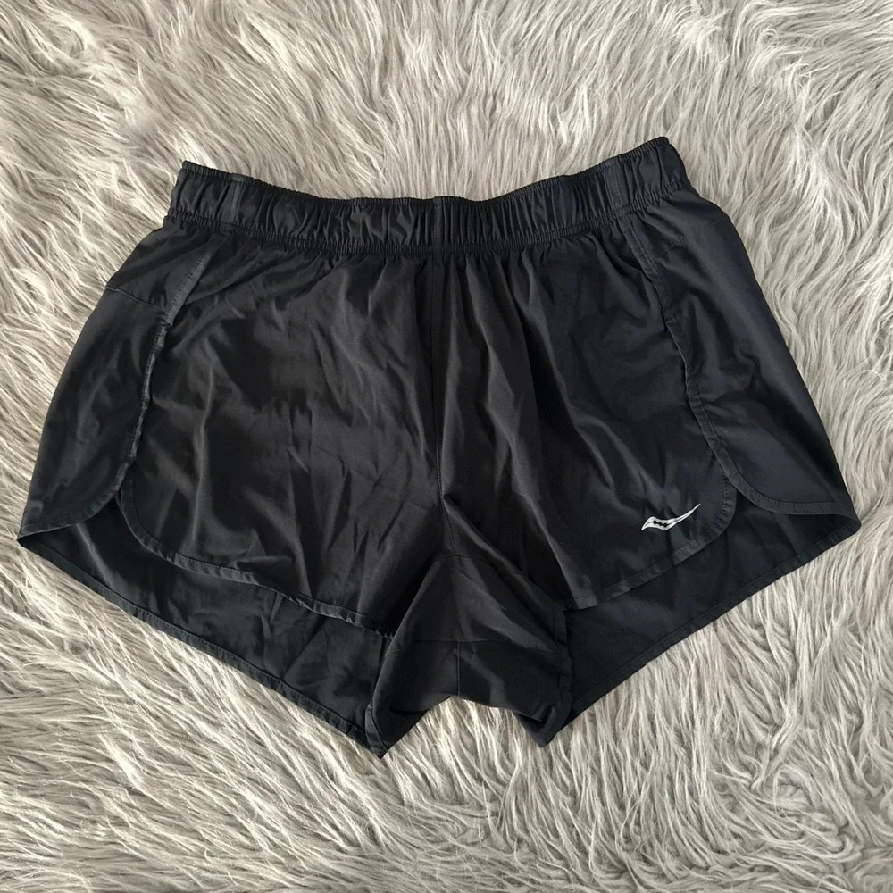 Saucony Athletic Shorts Womens Size Large Black Stretchy Lined Short - Picture 1 of 4